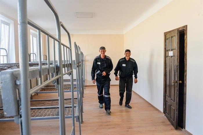 В тюрьме открыли новый проход. 14