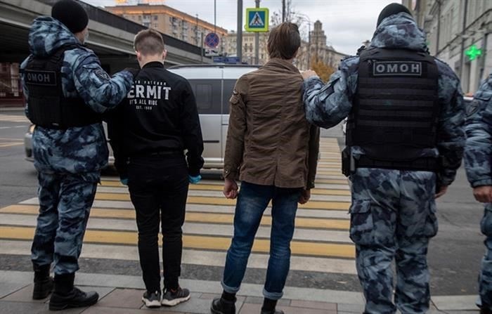 Обработка запросов правоохранительных органов об установлении личности